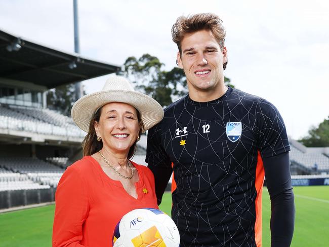 The Daily Telegraph 4.12..2024. Sydney FC player Harrison Devenish-Meares and his mum Rossana Devenish-Meares. Harrison gave up his career overseas to return to Aus when his mum was diagnosed with cancer. Picture: Rohan Kelly.