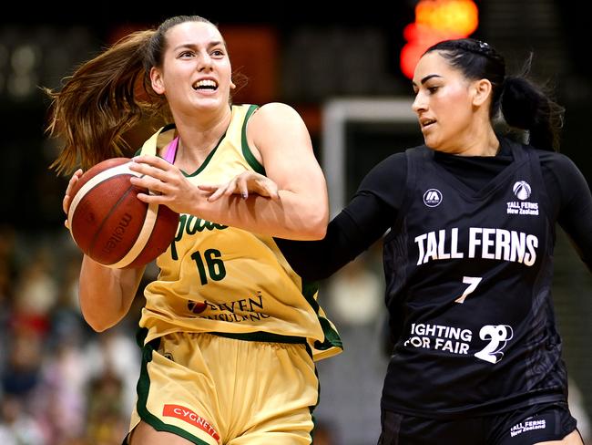 Isobel Borlase led the Opals attack. Picture: Hannah Peters/Getty Images