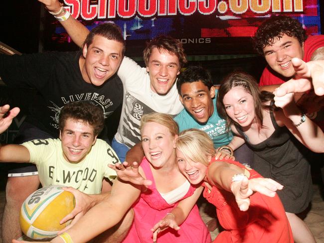 FLASHBACK: Gold Coast Schoolies 2007