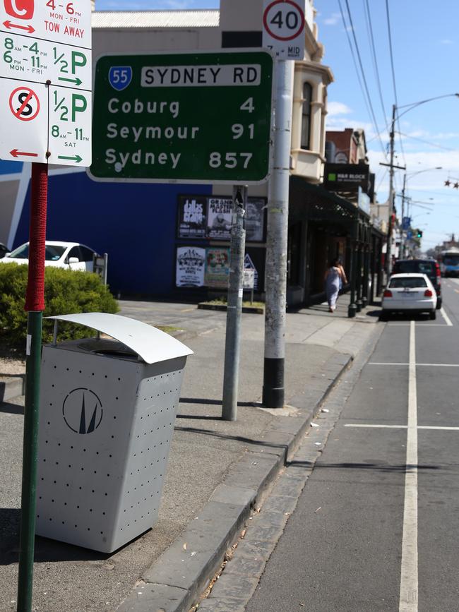 On-street parking would be slashed in favour of cycle-only lanes