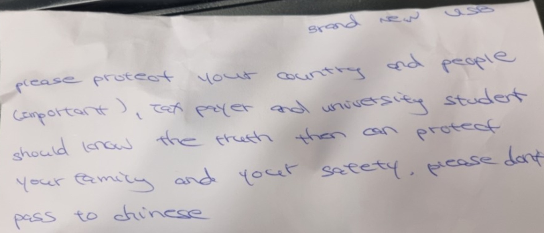 A mystery woman has been dropping off envelopes containing a USB flash drives and notes in the Invercargill area of New Zealand. Picture: Focus Technology Group.