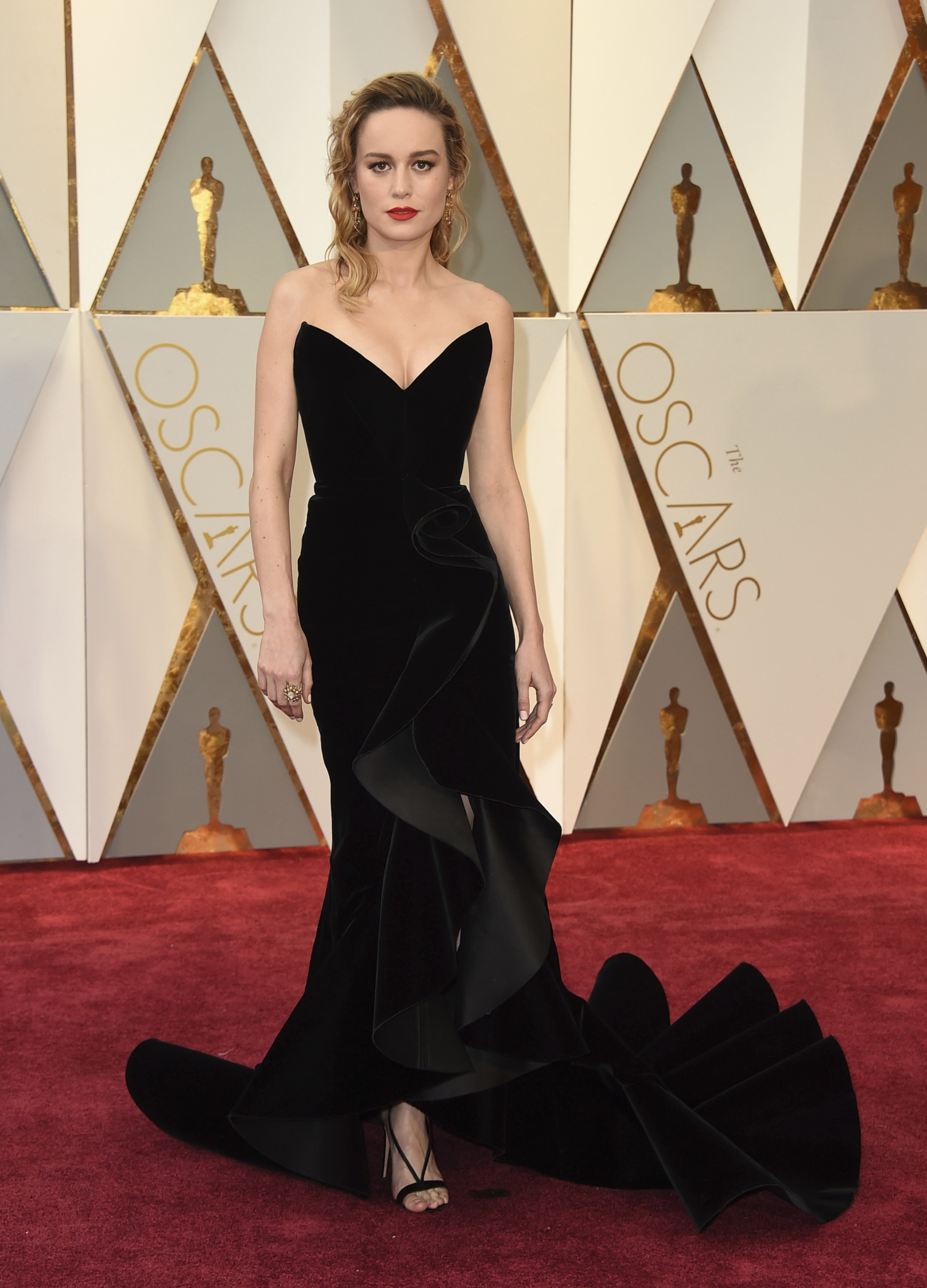 The Best Black Gowns From The 2022 Oscars Red Carpet | atelier-yuwa.ciao.jp