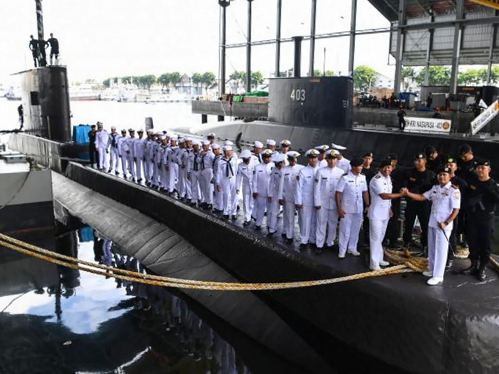 Indonesian submarine missing off Bali with 53 men on board | Daily