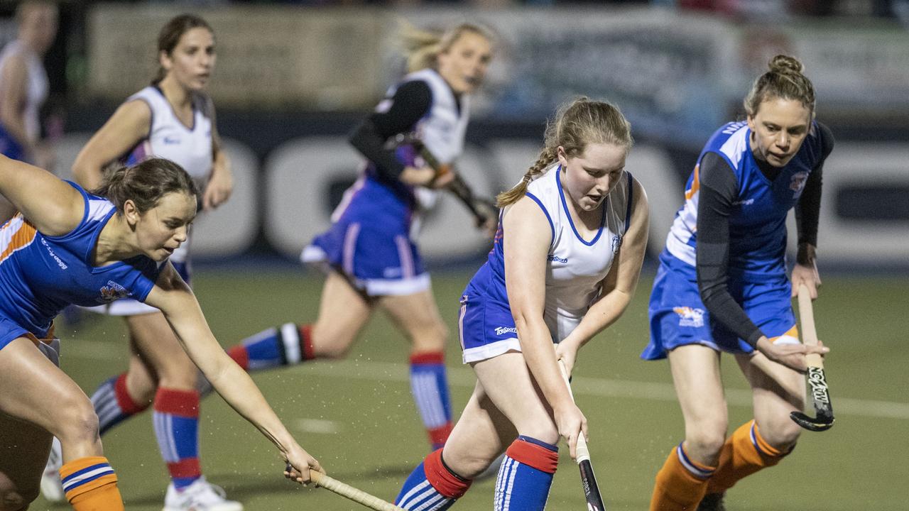 Maggie Pembroke for Newtown and Jessica Kibble for Rangeville. A1 Women , Toowoomba Hockey grand final. Newtown vs Rangeville. Saturday, September 10, 2022. Picture: Nev Madsen.
