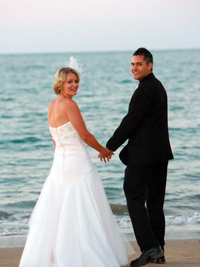 Rebecca Meyer and Brendan Leciej were married in Hervey Bay on December 17, 2006.