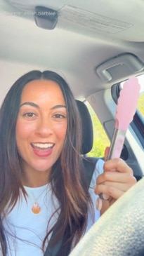 Genius reason woman has $2 Kmart tongs in her car