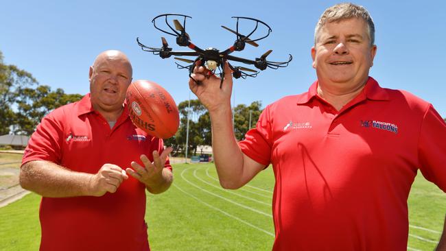 New Flagstaff Hill senior coach Darren Vanzetta (left) took over from former mentor Rod Mitchell (right) this season. Vanzetta began his tenure with a win. Picture: AAP/Brenton Edwards