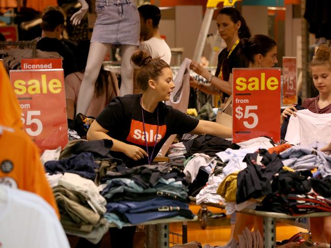 Shoppers are seen during Boxing Day sales at Marion shopping centre in Adelaide, Wednesday, December 26, 2018.  (AAP Image/Kelly Barnes) NO ARCHIVING