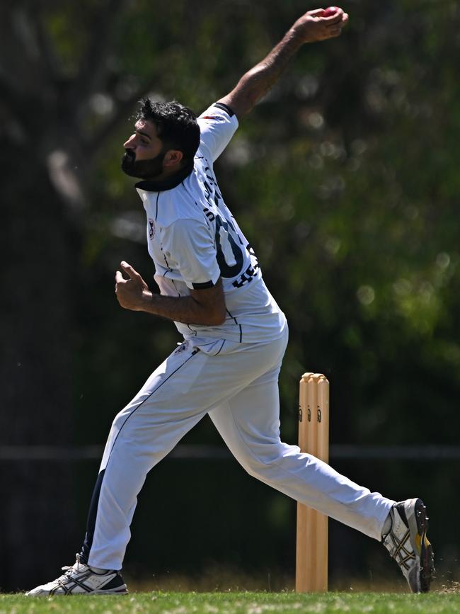 Shakeel Ahmad in action for Haig Fawkner. Picture: Andy Brownbill