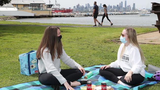 Picnics are back on the agenda — but you’ll have to rug up. File image: NCA NewsWire/David Crosling