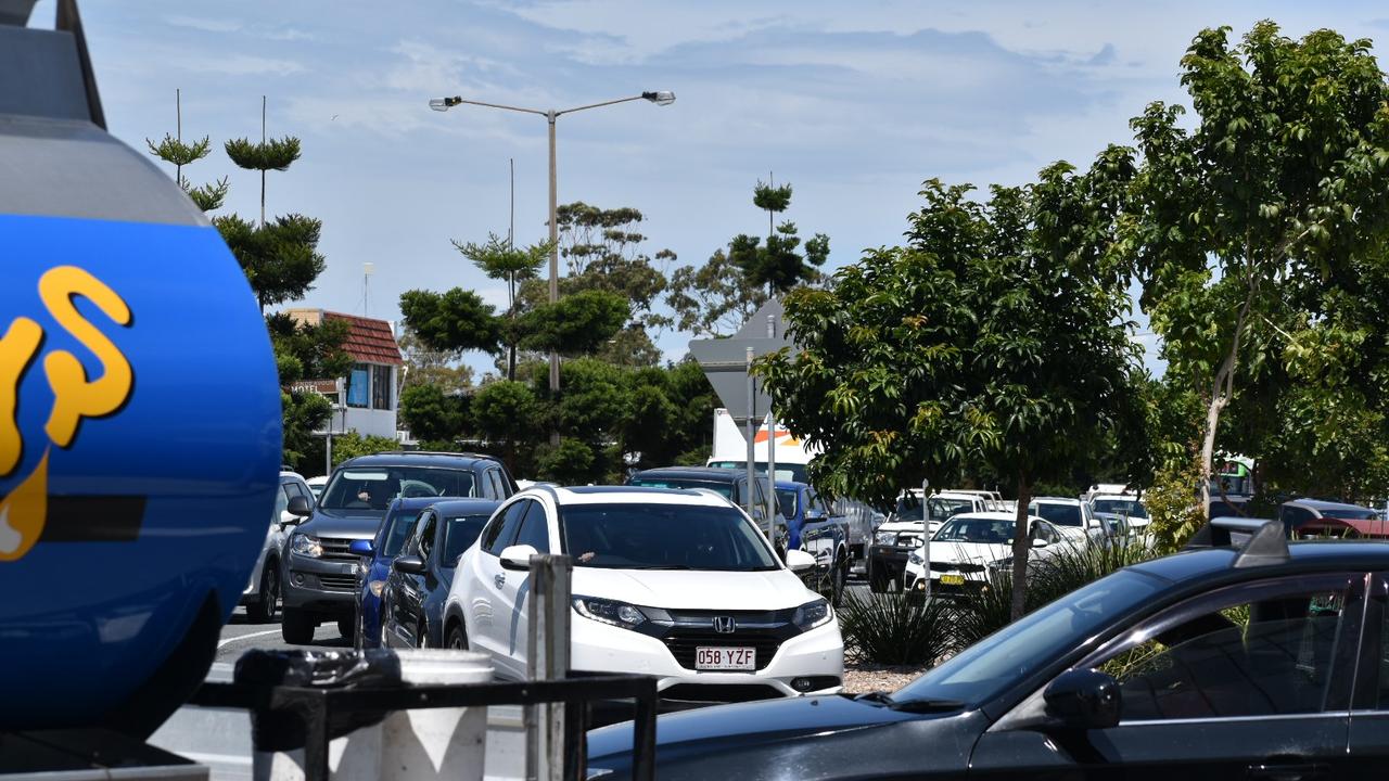 Traffic mayhem about 10.30am along Wharf St, Tweed Heads heading into the Griffith St Coolangatta checkpoint when the border bubble expanded on October 1, 2020. Photo: Jessica Lamb