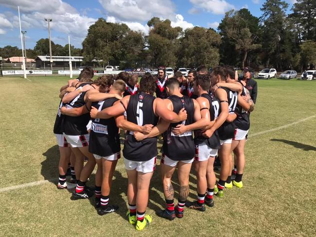 Devon Meadows players moments before the opening bounce against Pearcedale. Picture: Devon Meadows FNC