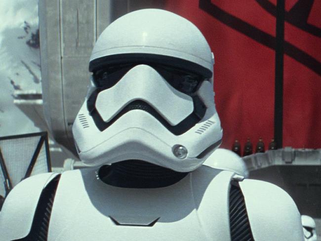 Director reveals Star Wars film plot
