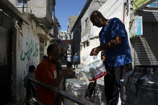 Water is a precious commodity in southern Gaza since the Israeli bombardment began