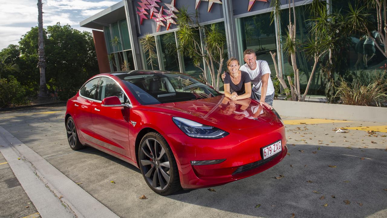 Performance model deals 3 tesla