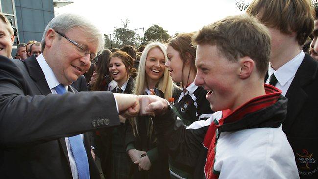 Kevin Rudd with students during his visit to Aquinas College