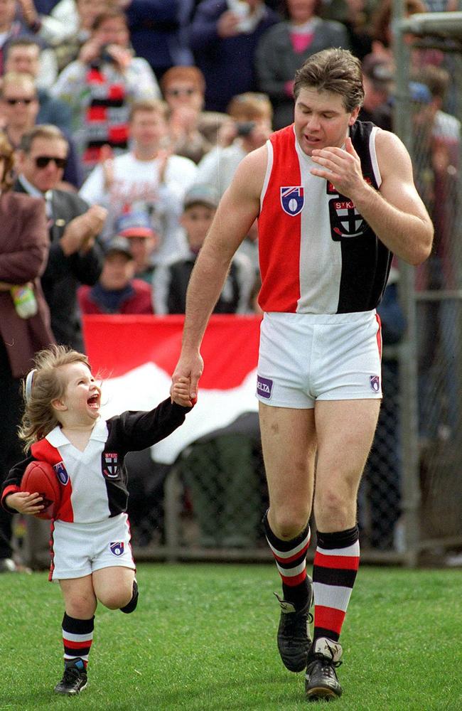 Danny Frawley runs out for his last game in 1995.