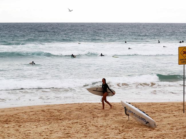 Northern beaches residents are allowed to go to the beach under the new exemption. Picture: Tim Hunter.