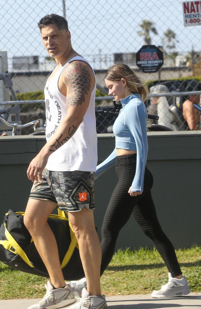 The rumoured new pair left the gym together . Picture: Stoianov / BACKGRID