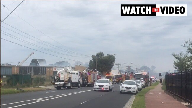 Mordialloc business destroyed in fire