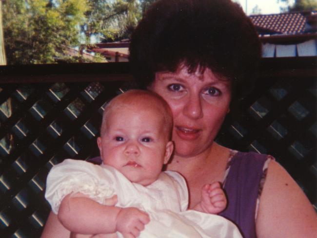 Murder victim infant Sarah Folbigg with her mother Kathleen (Kathy) Folbigg who has been charged with murdering four of her children between 1989 and 1999. child murder serial killer