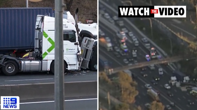 Truck crash on M4 triggers chaos for Sydney commuters (9 News)