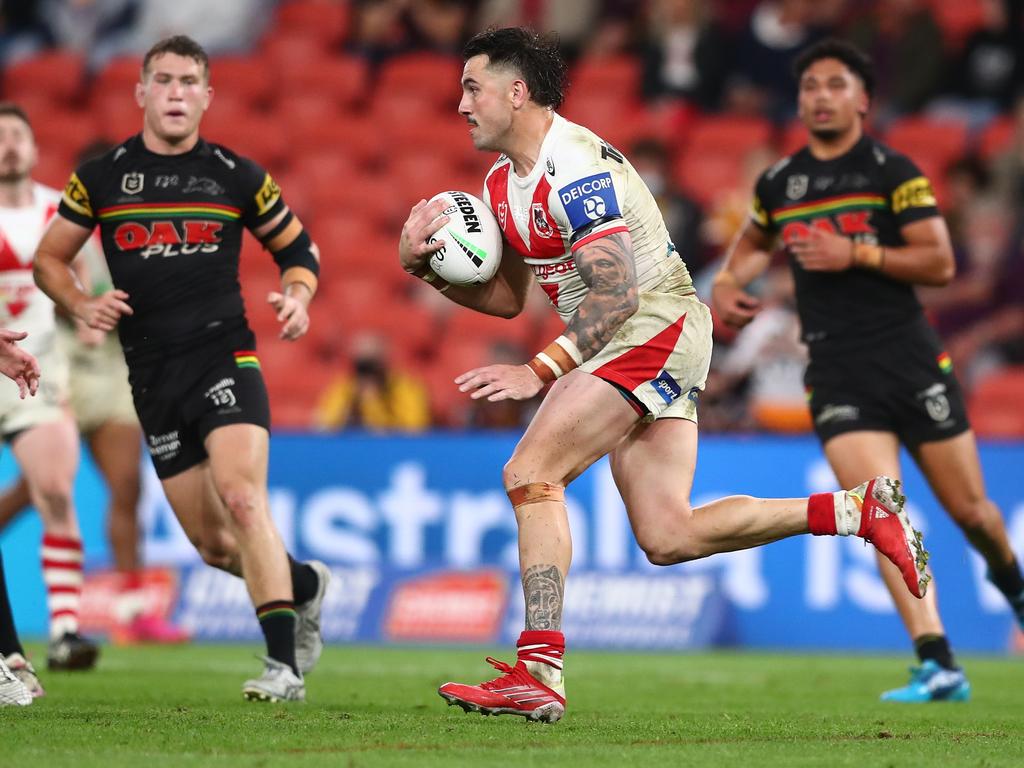 Jack Bird of the Dragons during the round 22 NRL match between the St George Illawarra Dragons and the Penrith Panthers at Suncorp Stadium. Photo: Chris Hyde