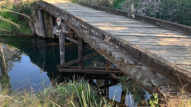 Kyogle Council has been forced to close a bridge on Wyndham Road after a main structural element failed.