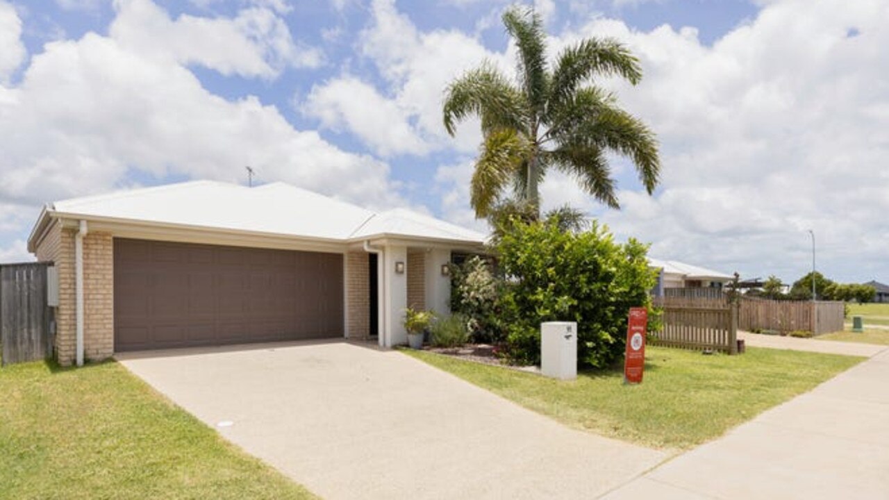 Investor says sell, says the listing for 93 Royal Sands Boulevard, Bucasia