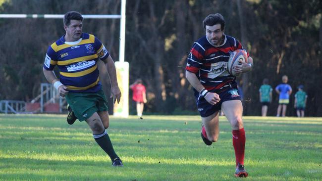 Bangalow fullback Matt Tabb on the run against Lismore in FNC rugby union. Photo Deb Milgate.