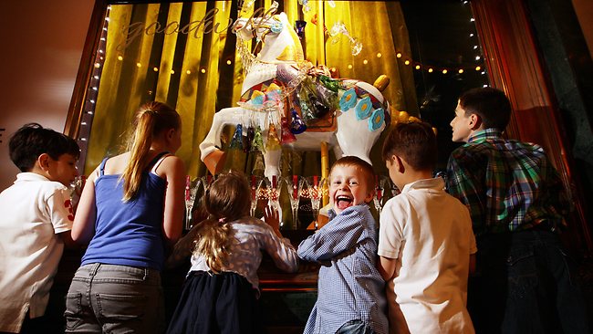 Goodwill sparkles in Myer magic Christmas window display | Daily Telegraph