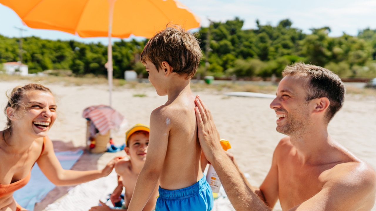 The majority of Australia experiences an average UV index of three and above. Image: Getty