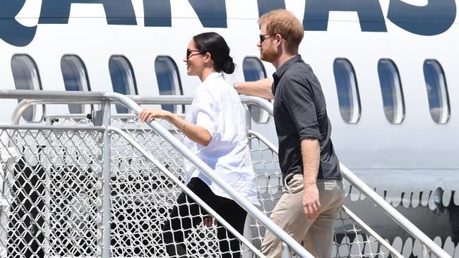 Royal farewell at Hervey Bay Airport - Harry and Meghan board the Qantas charter flight.