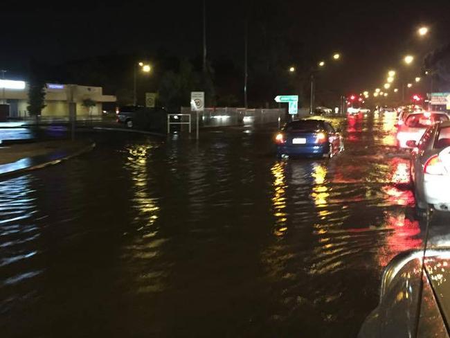 A number of motorists were caught out at the Kmart intersection in Alice Springs. PHOTO: Julie Thomsen