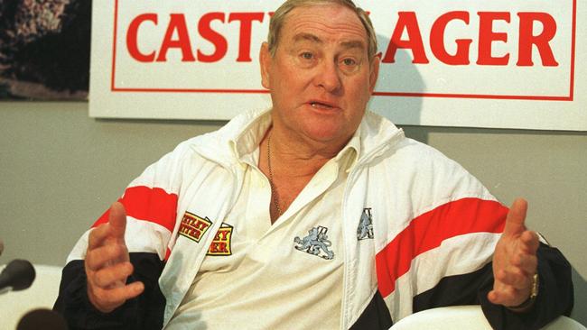 Former England captain Ray Illingworth has died aged 89.