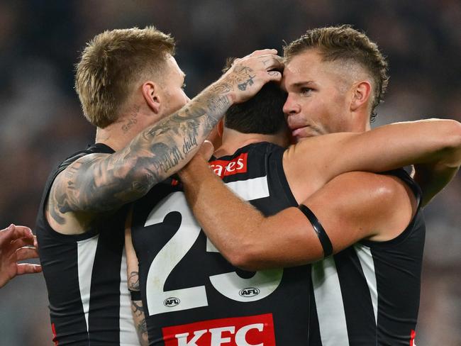 Forget the umpires, it was the Pies who really blew it against the Cats