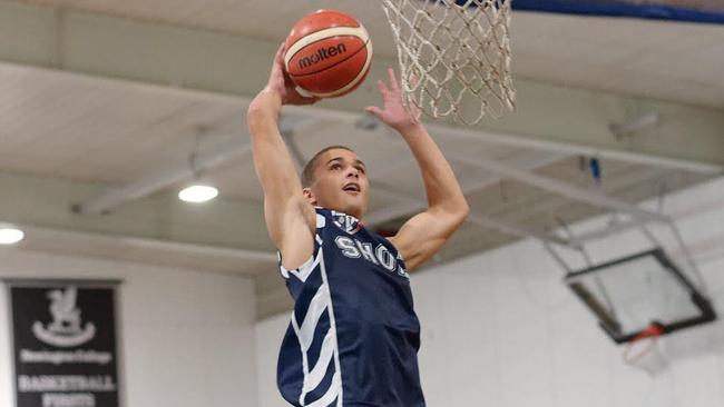 Basketballer Hunter Madden, who played with the Sydney Kings last season, is heading to the US.