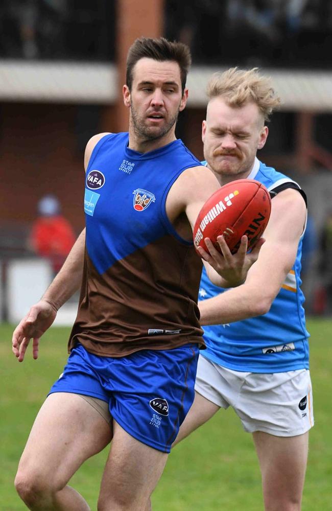 Former AFL star Matt Suckling gets busy for Ormond.