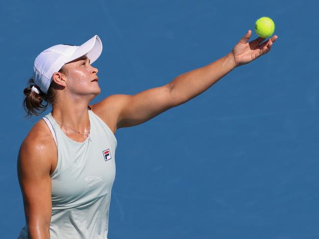 MIAMI GARDENS, FLORIDA - MARCH 27: Ashleigh Barty of Australia serves during her women's singles third round match against Jelena Ostapenko of Latvia on Day 6 of the 2021 Miami Open presented by ItaÃº at Hard Rock Stadium at Hard Rock Stadium on March 27, 2021 in Miami Gardens, Florida.   Mark Brown/Getty Images/AFP == FOR NEWSPAPERS, INTERNET, TELCOS & TELEVISION USE ONLY ==