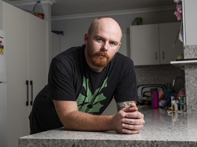 Qweekend - Josh Hunt is 28 and was diagnosed two years ago with silicosis. Josh with his kids, Kaitlyn, 9, Hayleigh, 6, and Makayla, 4. At home. Pic Mark Cranitch.