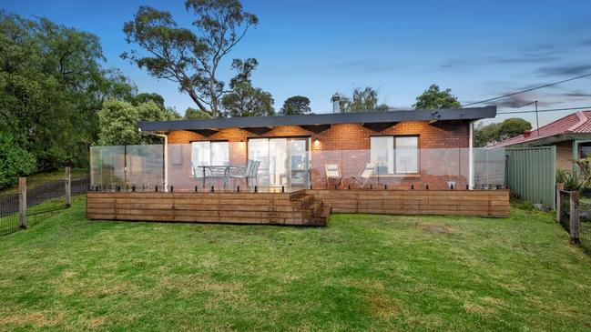 A three-bedroom Upper Ferntree Gully home sold under the hammer during the week.