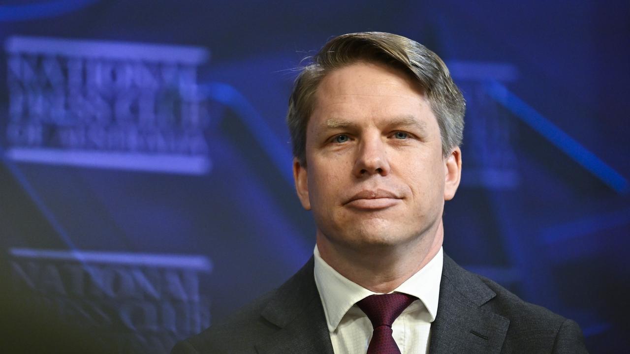 ‘Quiet ALP campaign genius’ lauds PM as being in ‘form of his life’