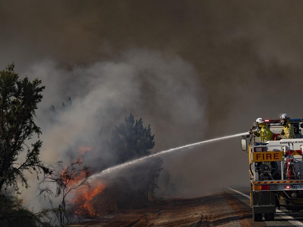 Bushfires at Yanchep earlier in December. Picture: Evan Collis