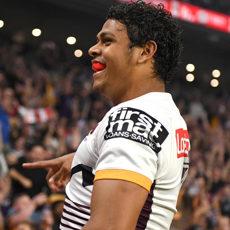 Brisbane Broncos player Selwyn Cobbo fined, disqualified from driving over  road offences