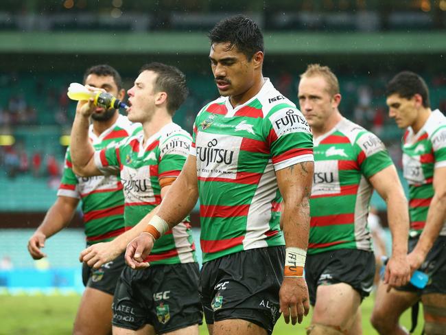 SYDNEY, AUSTRALIA - MARCH 20: Kirisome Auvaa of the Rabbitohs and team mates look dejected after losing the round three NRL match between the St George Dragons and the South Sydney Rabbitohs at Sydney Cricket Ground on March 20, 2016 in Sydney, Australia. (Photo by Cameron Spencer/Getty Images)