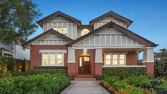 3 Bourne Rd, Glen Iris.