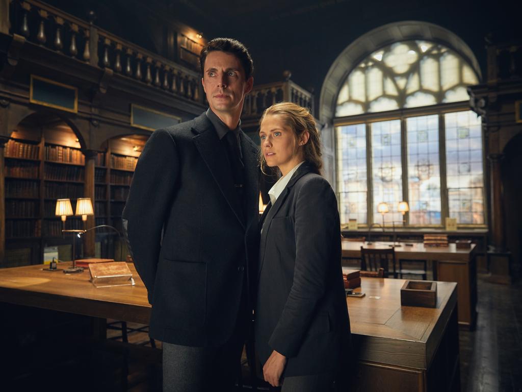 Matthew Goode as Matthew Clairmont and Teresa Palmer as Diana Bishop in A Discovery of Witches. Picture: Binge/Sky