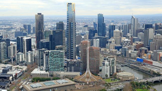 Melbourne clearance rate drops to lowest level in four years | news.com ...