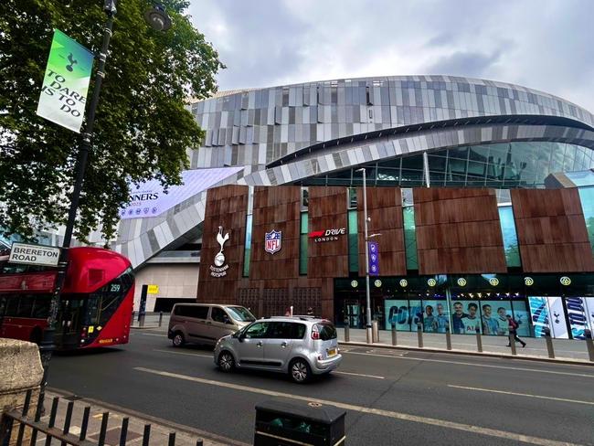 Ange Postecoglou’s victorious Tottenham Spurs will be welcomed home by tens of thousands of ecstatic fans at a giant street parade in London following their Europa League win. Picture: Sophie Elsworth