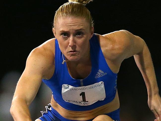 PERTH, AUSTRALIA - JANUARY 13: Sally Pearson competes in the women's 100 metre hurdles during the Jandakot Airport Perth Track Classic at WA Athletics Stadium on January 13, 2018 in Perth, Australia.  (Photo by Paul Kane/Getty Images)